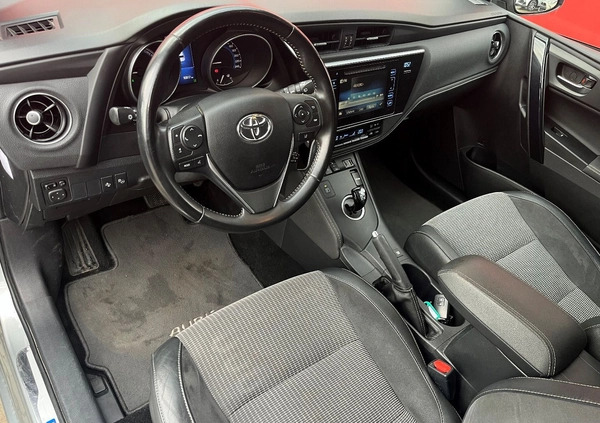 Toyota Auris cena 67850 przebieg: 90814, rok produkcji 2017 z Łochów małe 277